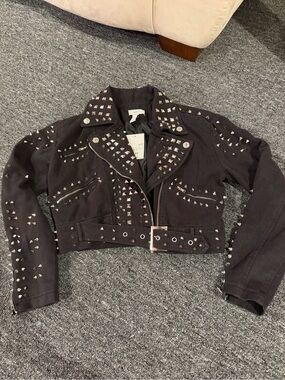Forever 21 Black Studded Denim Moto Biker Jacket XS NWT Cropped Belted Punk Y2K